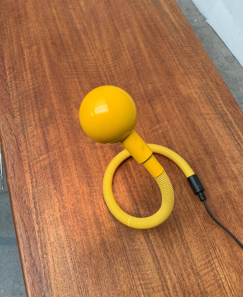 Vintage Italian space age table lamp Hebi by Isao Hosoe for Valenti Luce.