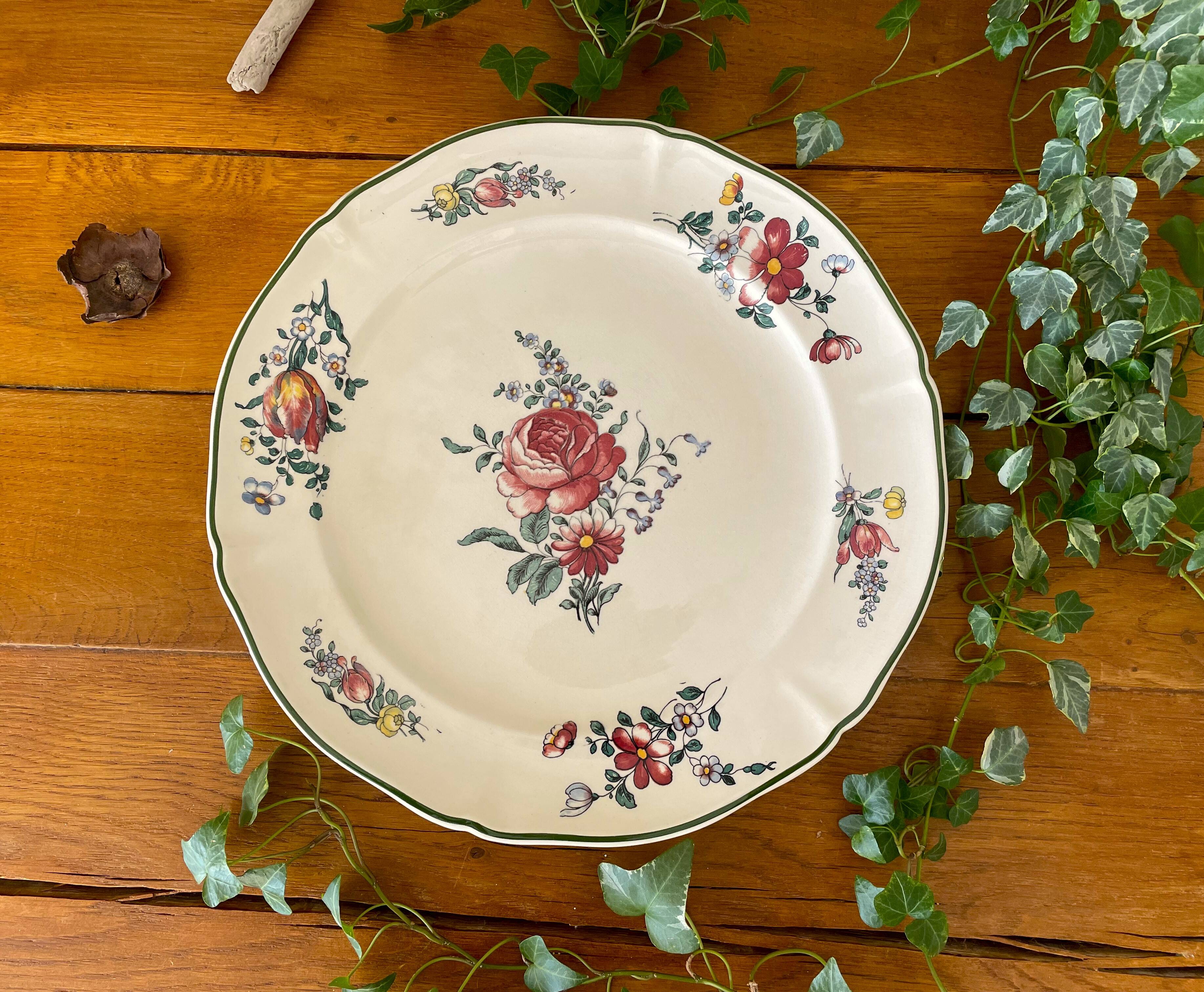Grand plat de service ancien  en faïence de Villeroy & Boch