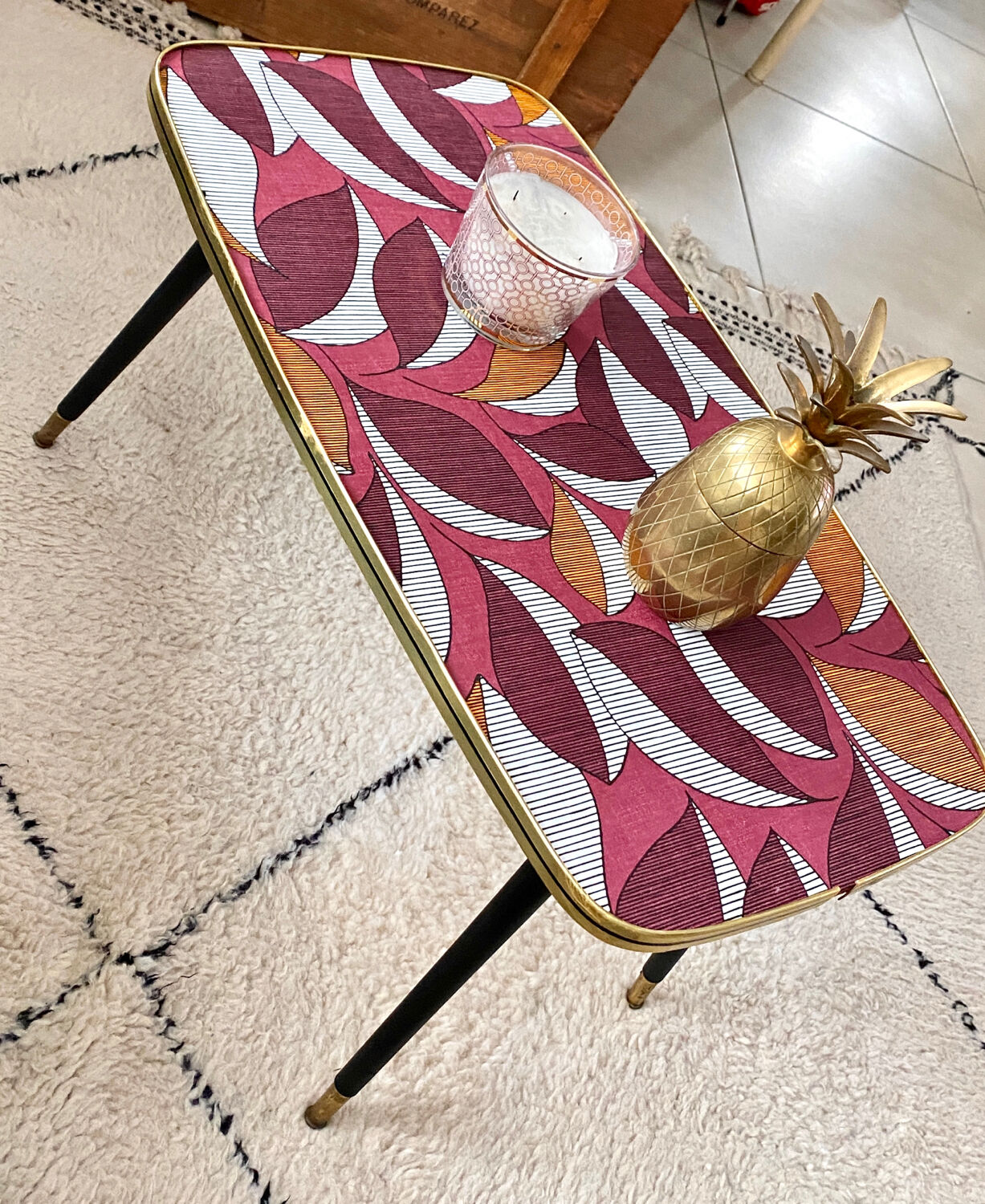 Vintage coffee table legs compass