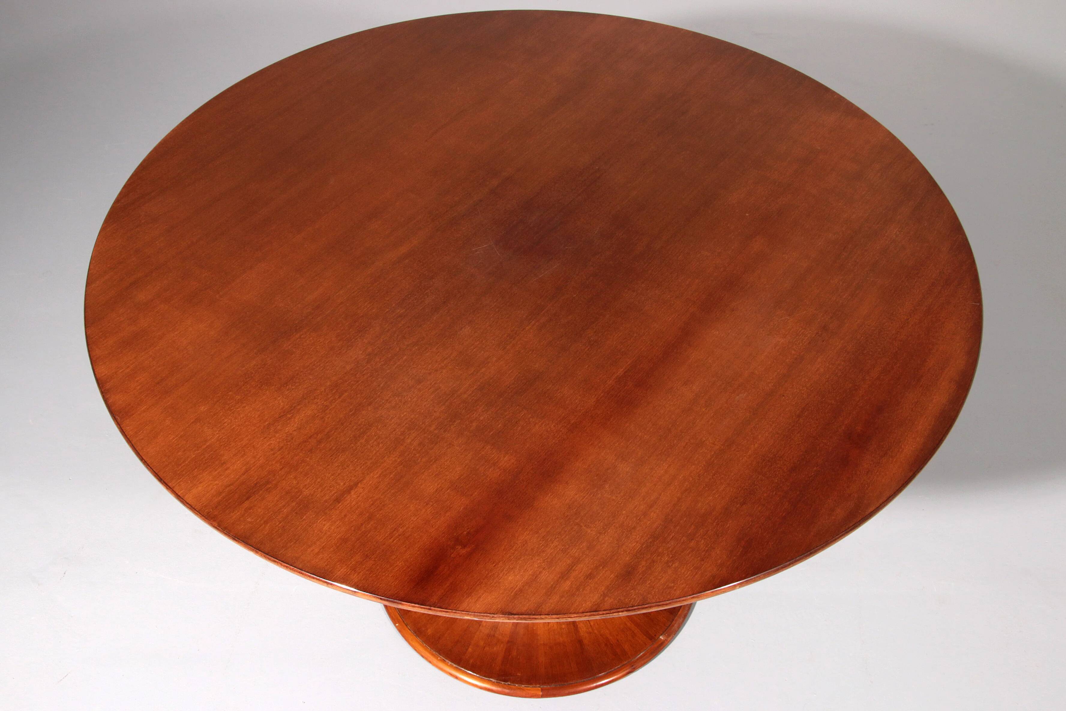 Luigi Massoni Clessidra dining table Mobilia Italy 1959