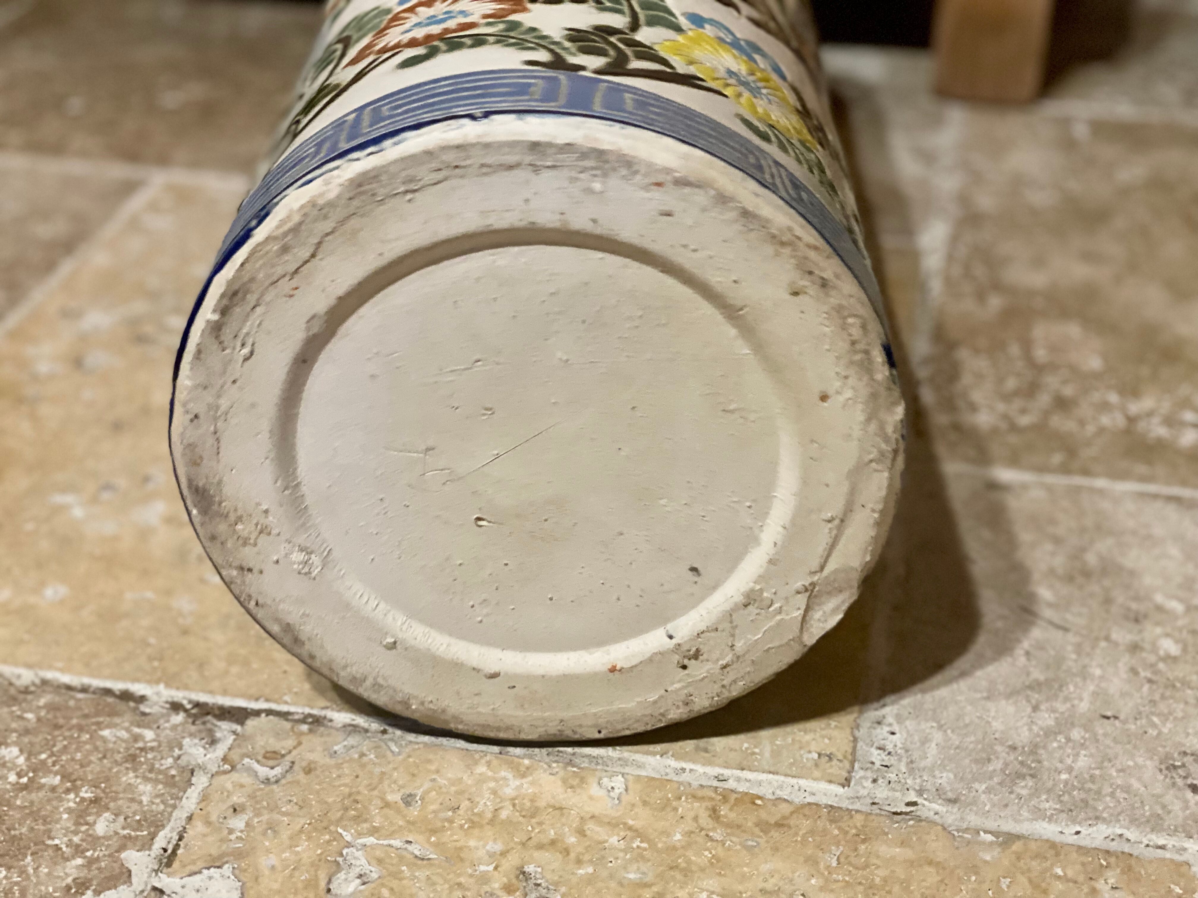 Enamelled ceramic umbrella stand