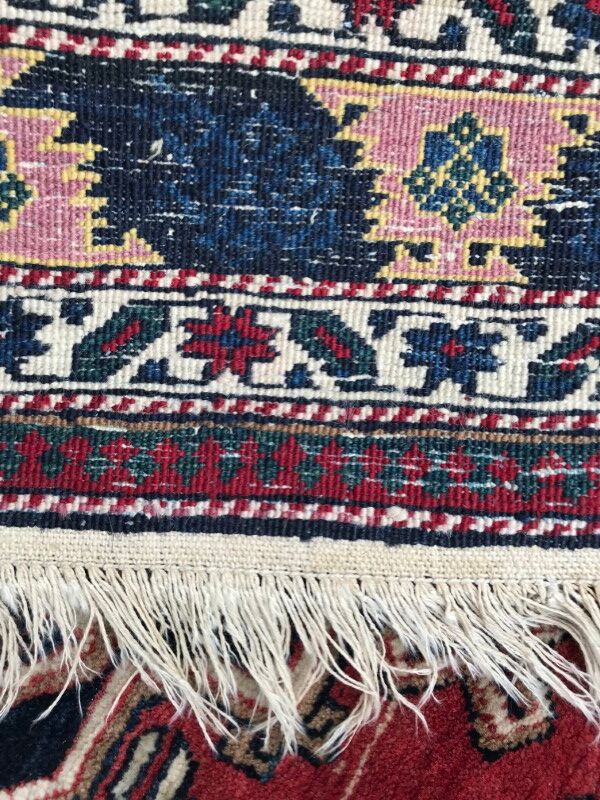 Carpet vintage Caucasian Chirwan done hand 140 X 210 CM