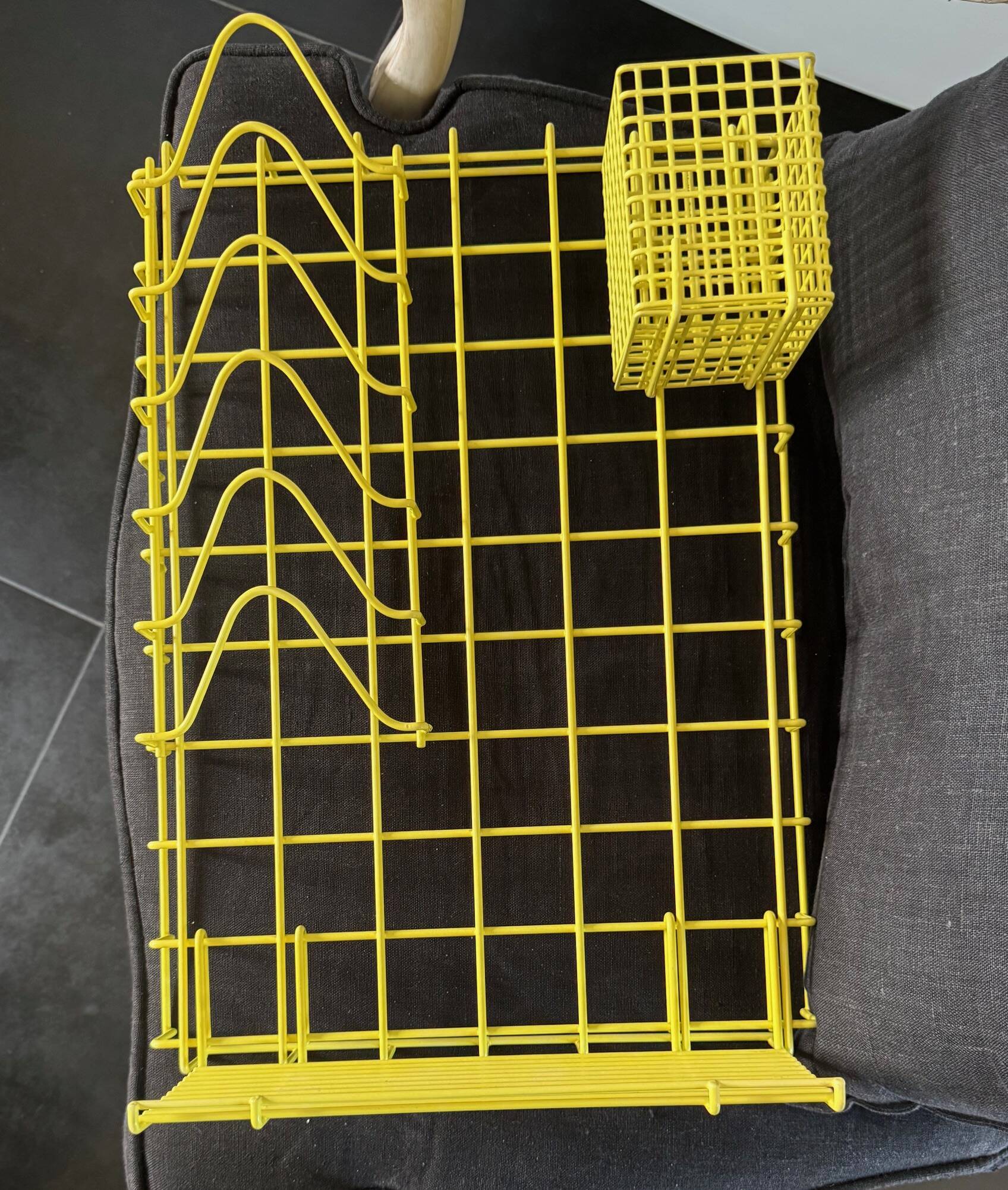 Grid / wall organizer from the 80s