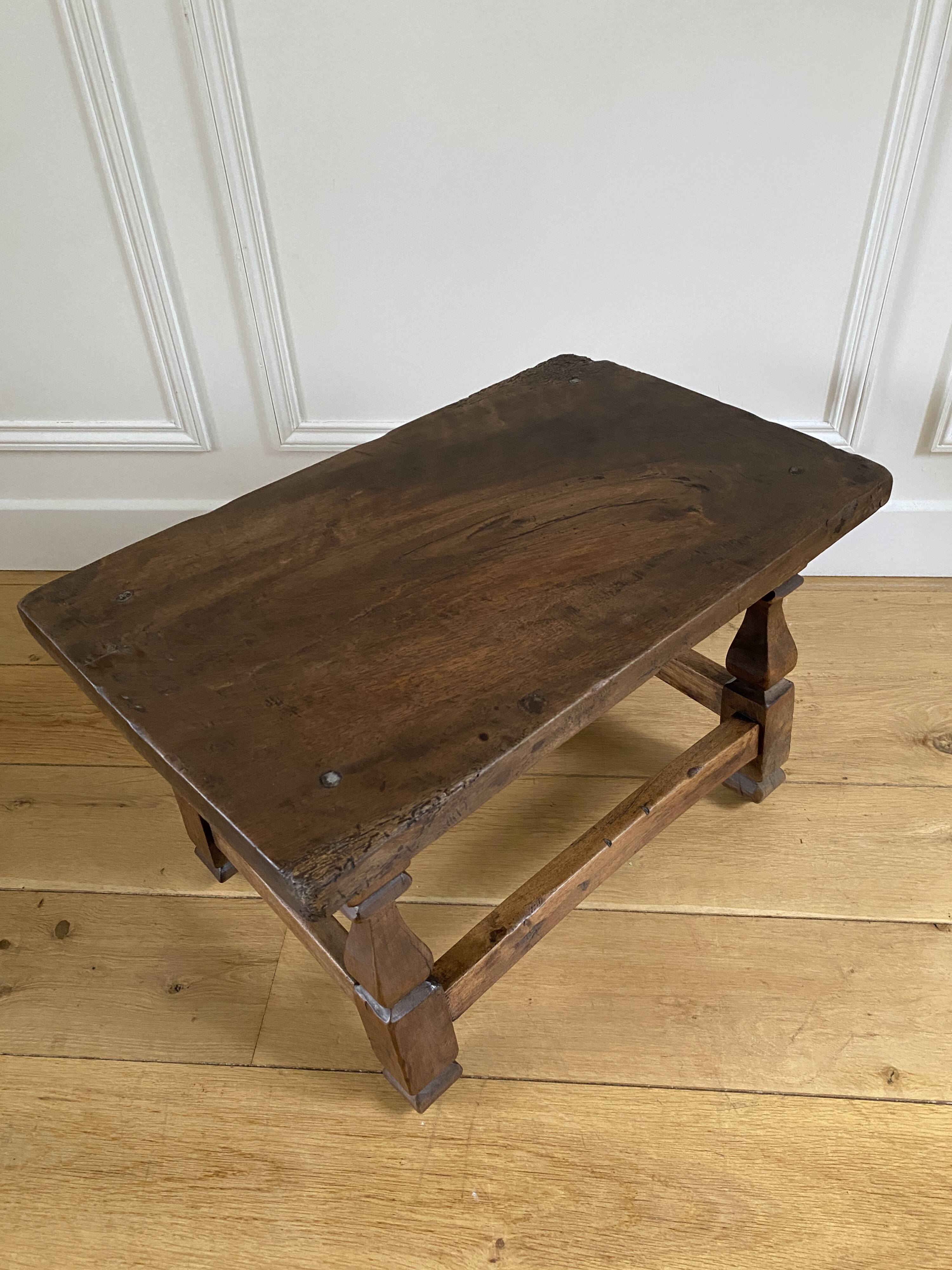 Vintage footrest - Vintage flower stand - Small low wooden stool
