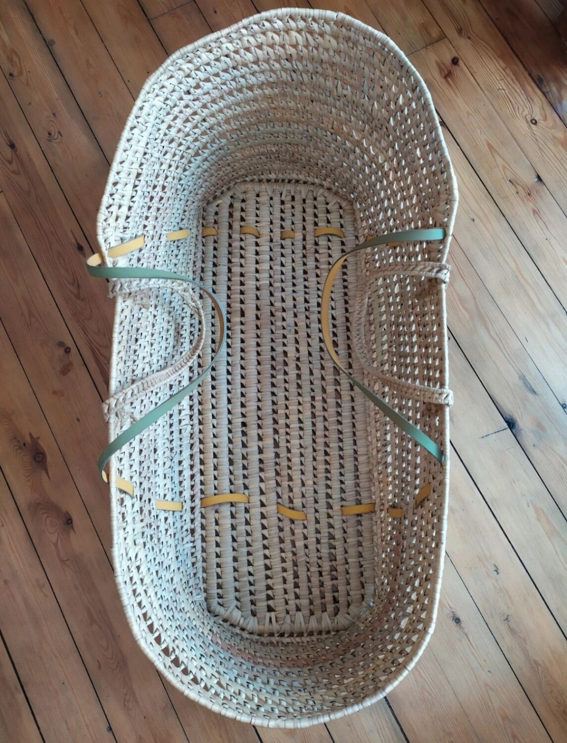 Angel nest carrycot