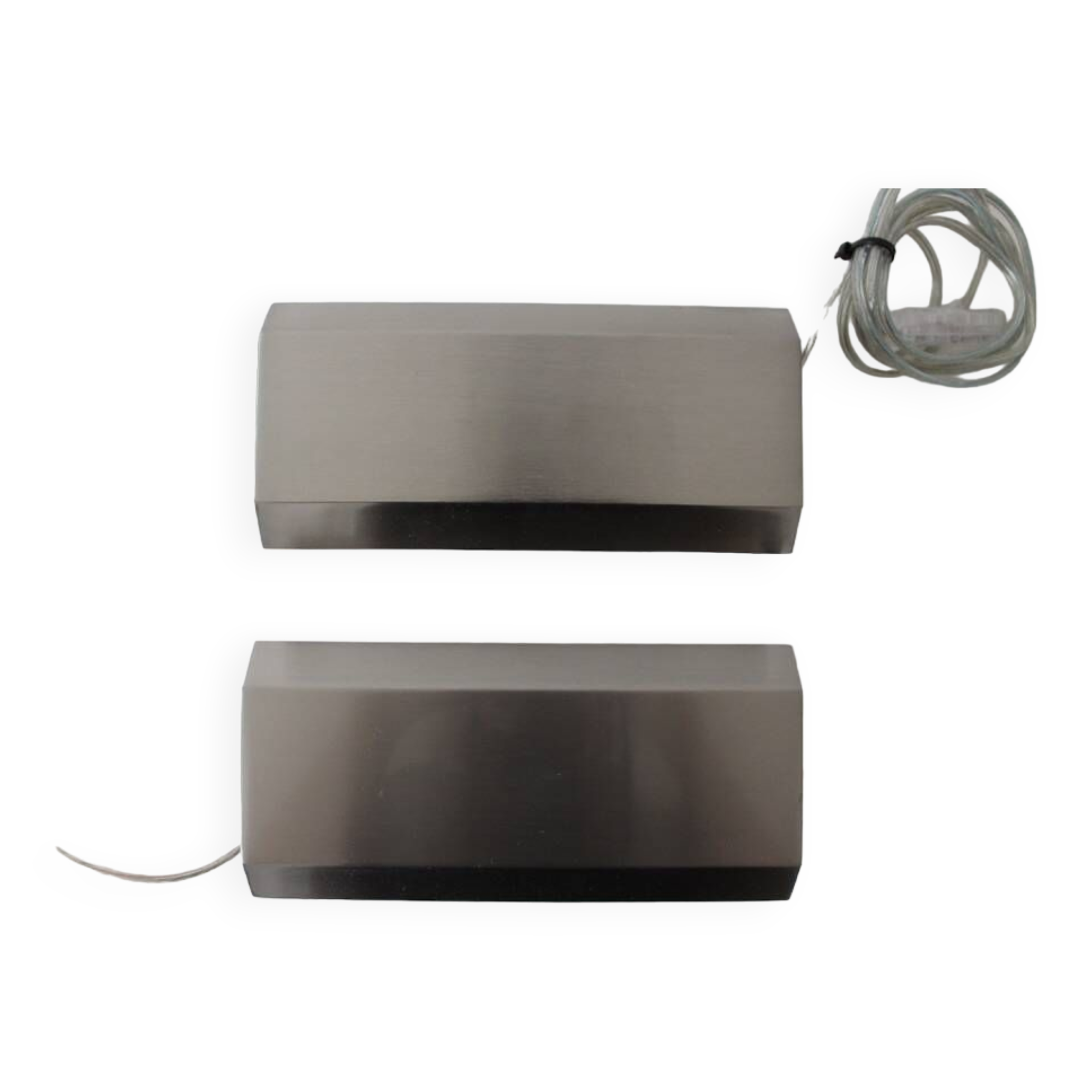 Pair of wall lights with adjustable shutters in brushed aluminum