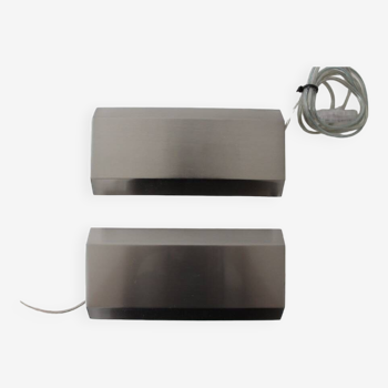 Pair of wall lights with adjustable shutters in brushed aluminum