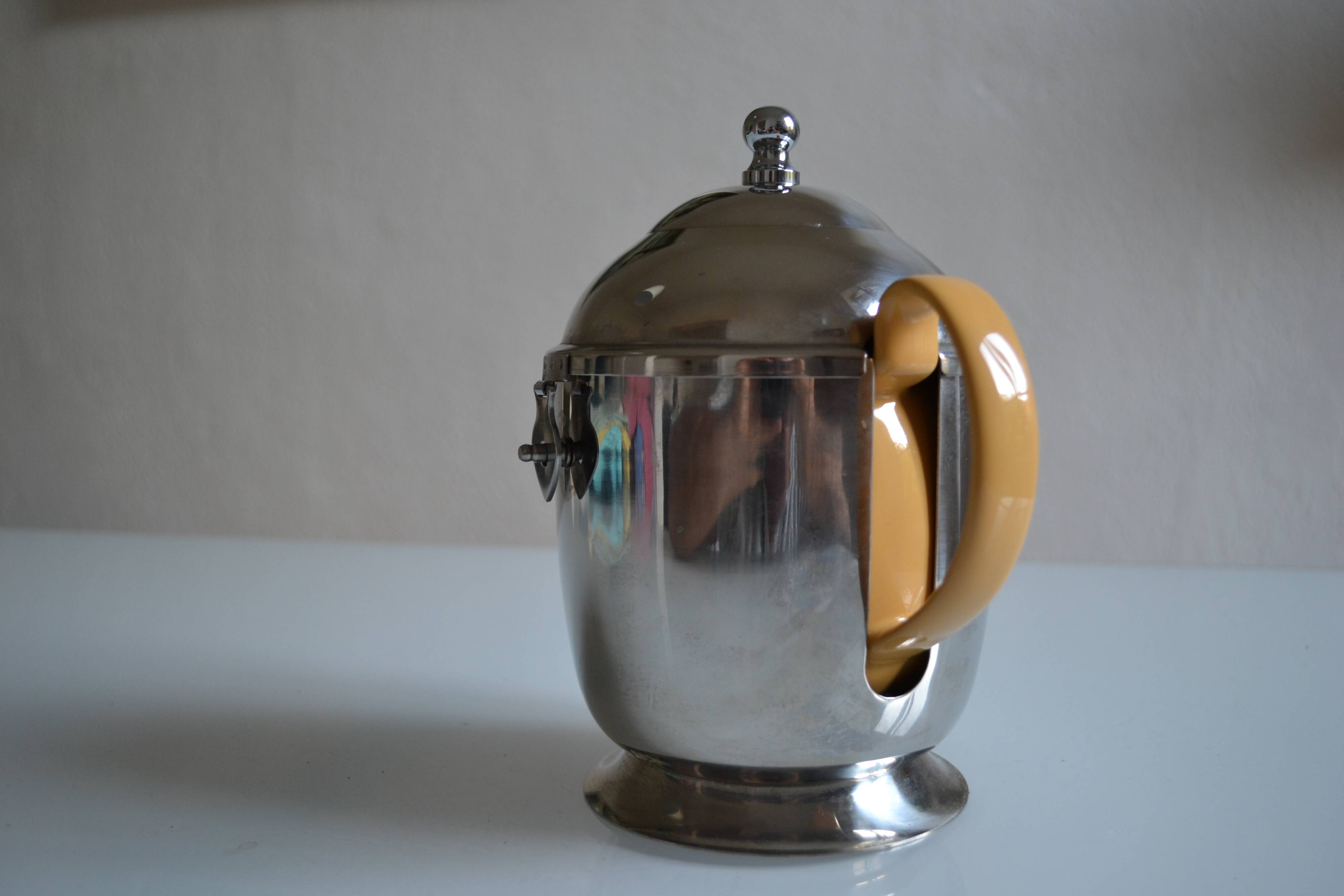 Insulated ceramic teapot with metal and felt 0.5 liters