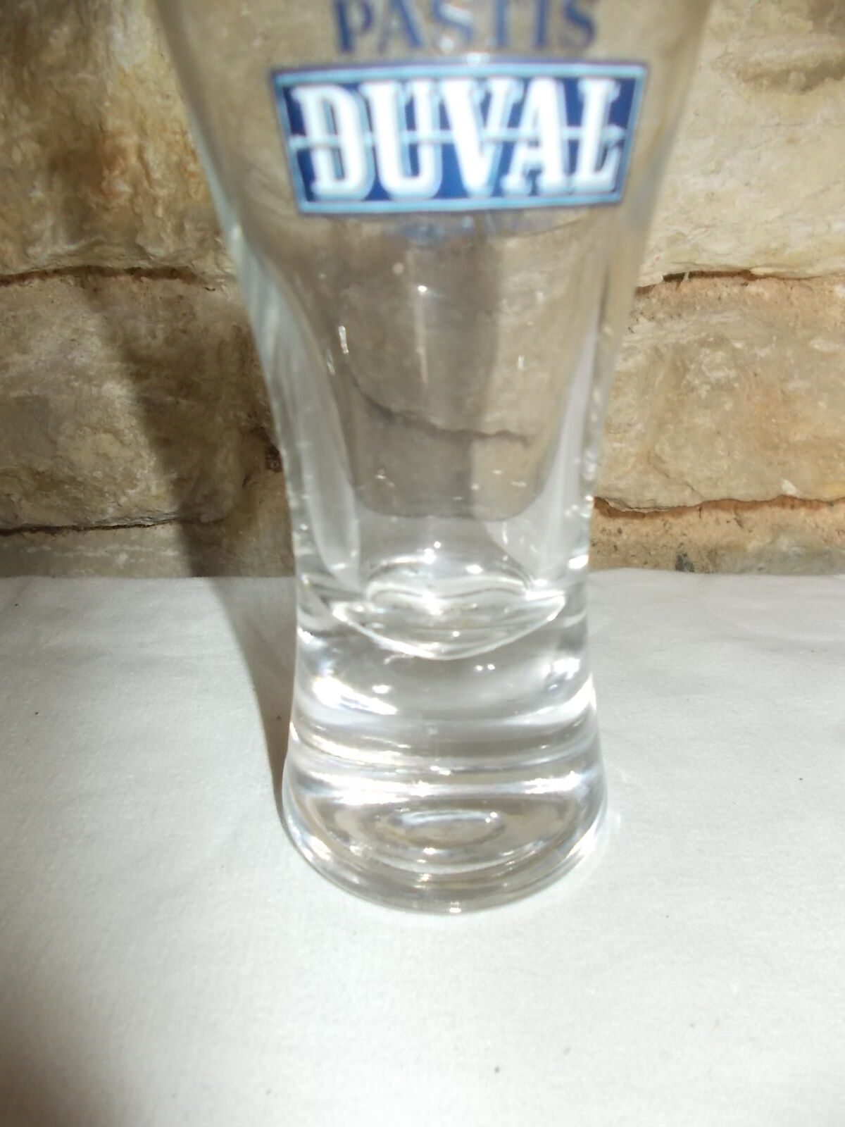 Lot 6 glasses pastis duval bistro advertising