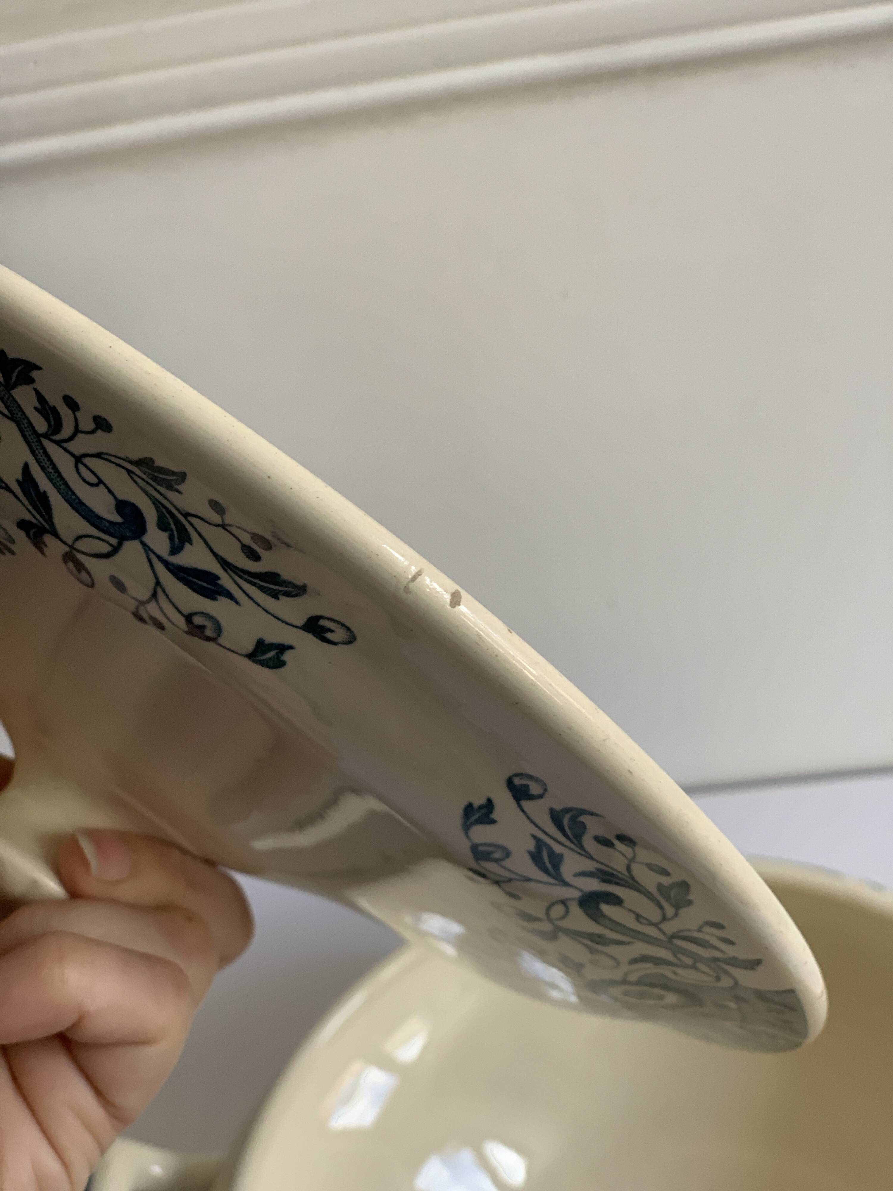 Ironstone soup tureen Longchamp Luzy