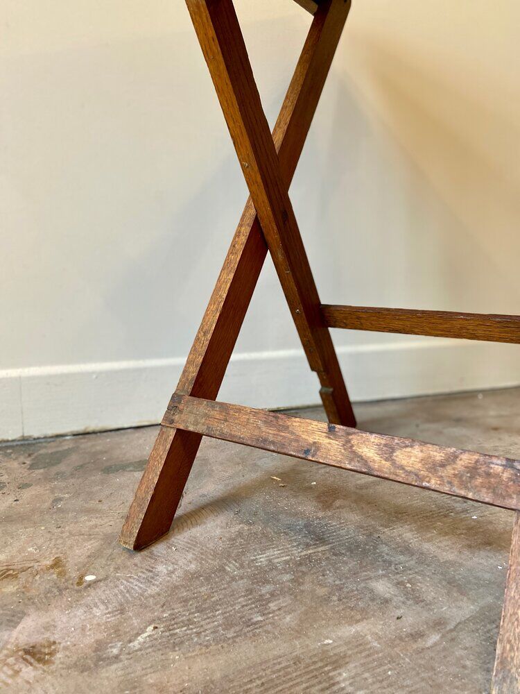 Folding side table in solid wood