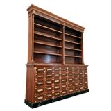 Grand cabinet d’apothicaire en acajou ancien, armoire de pharmacie Art Déco, bibliothèque
