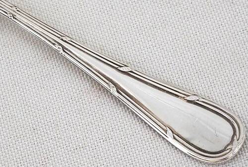 Boulenger Rubans Louis XVI, 10 snail forks, silver-plated crustaceans.