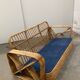 Sofa rectangulaire en rotin à six brins exclusif pour trois places, d'après Paul Frankl, années 50.