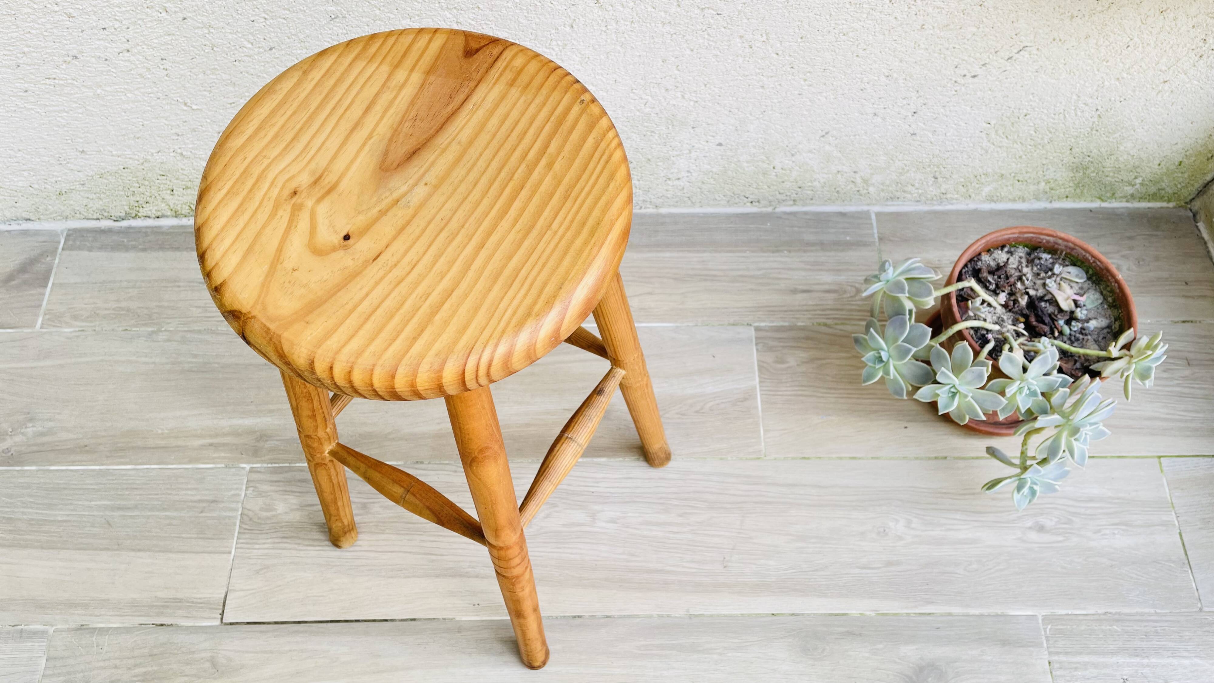 Vintage turned wood high stool