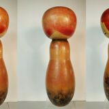 Grande Kokeshi - Winter camelia - master Watanabee Masao - 1917-2007