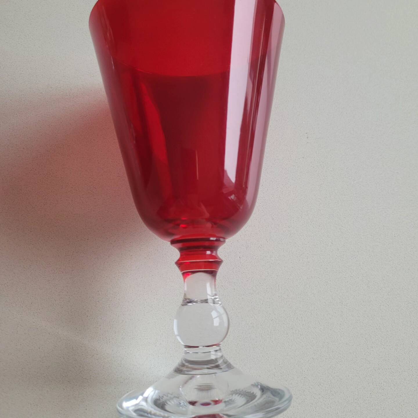 5 verres à pied rouge Selency — free download