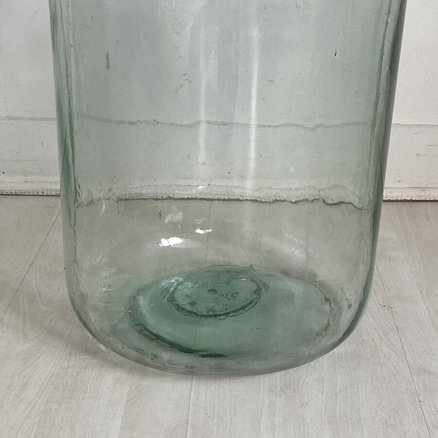 Lady Jeanne height 54 cm diameter 36 cm