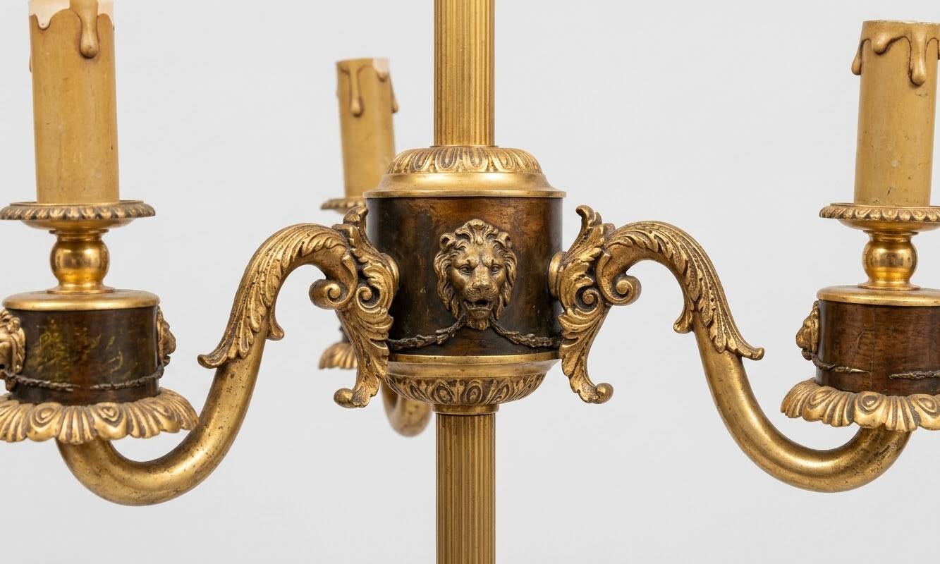 Lampadaire en bronze de style, second empire avec tête de lion