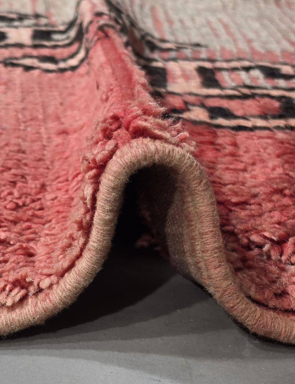 Vintage Rose Rug - 336 x 170 cm