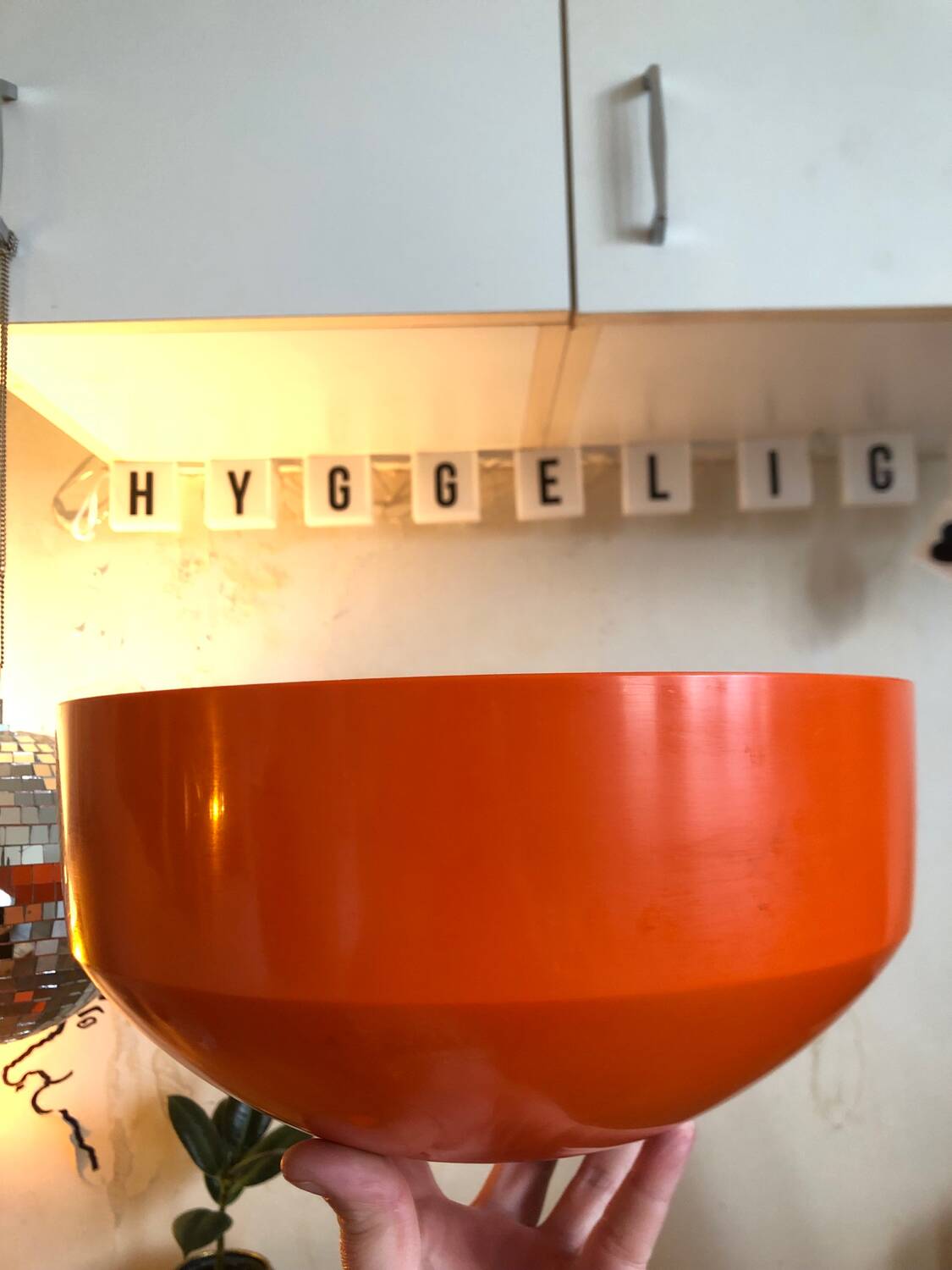 Seventies salad bowl