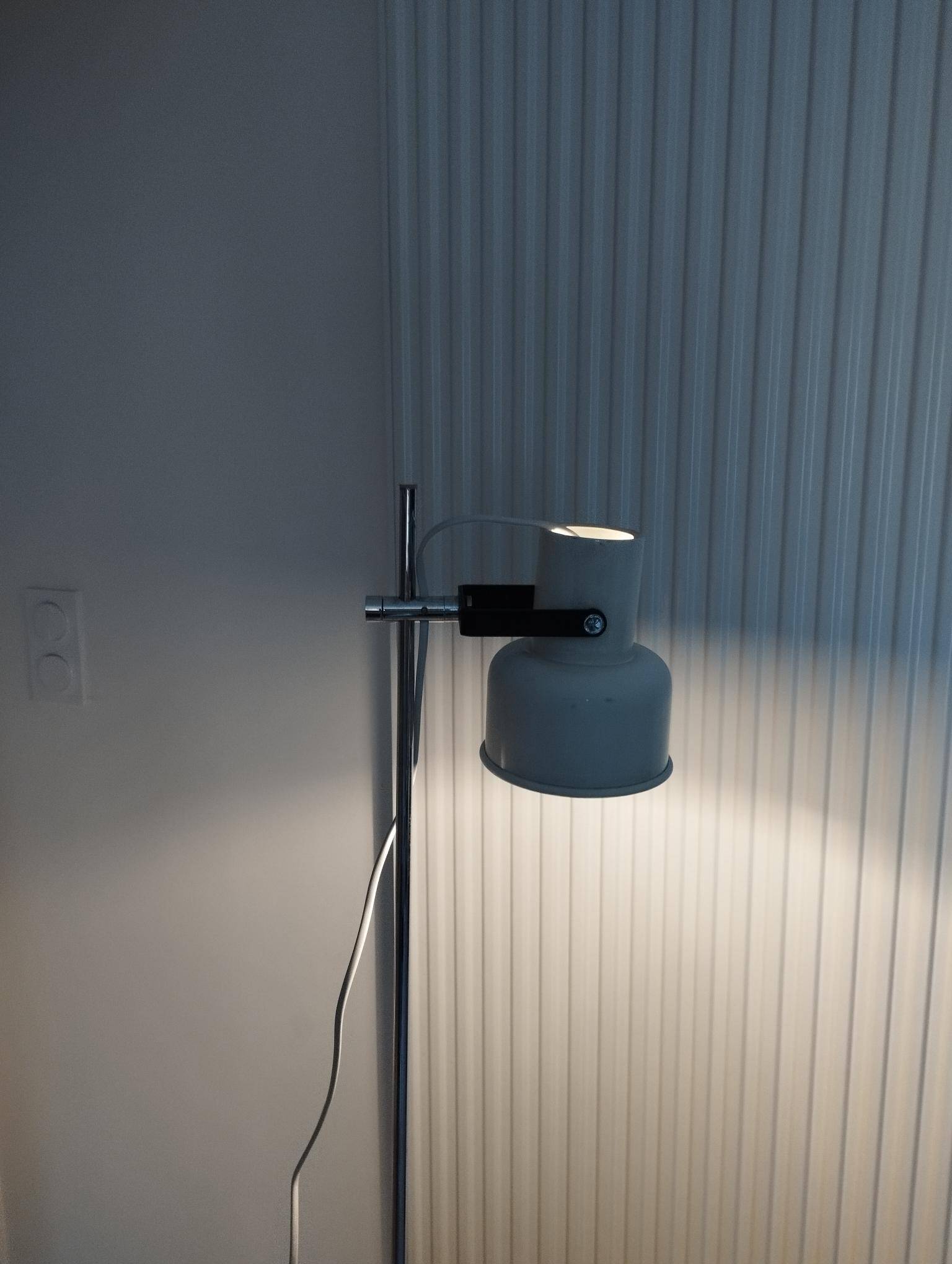 Space-Age Lamp - Scandinavian design floor lamp - adjustable vintage era