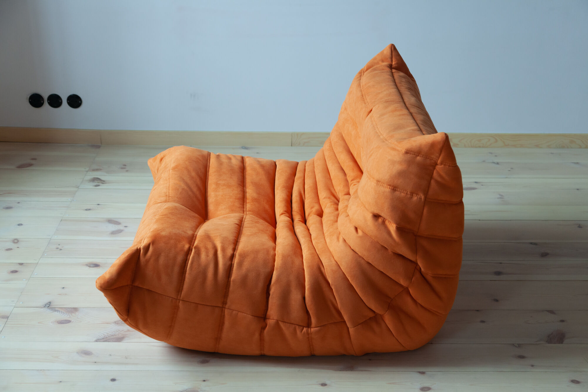 Togo orange microfibre armchair model designed by Michel Ducaroy 1973