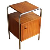 Table de chevet moderniste
