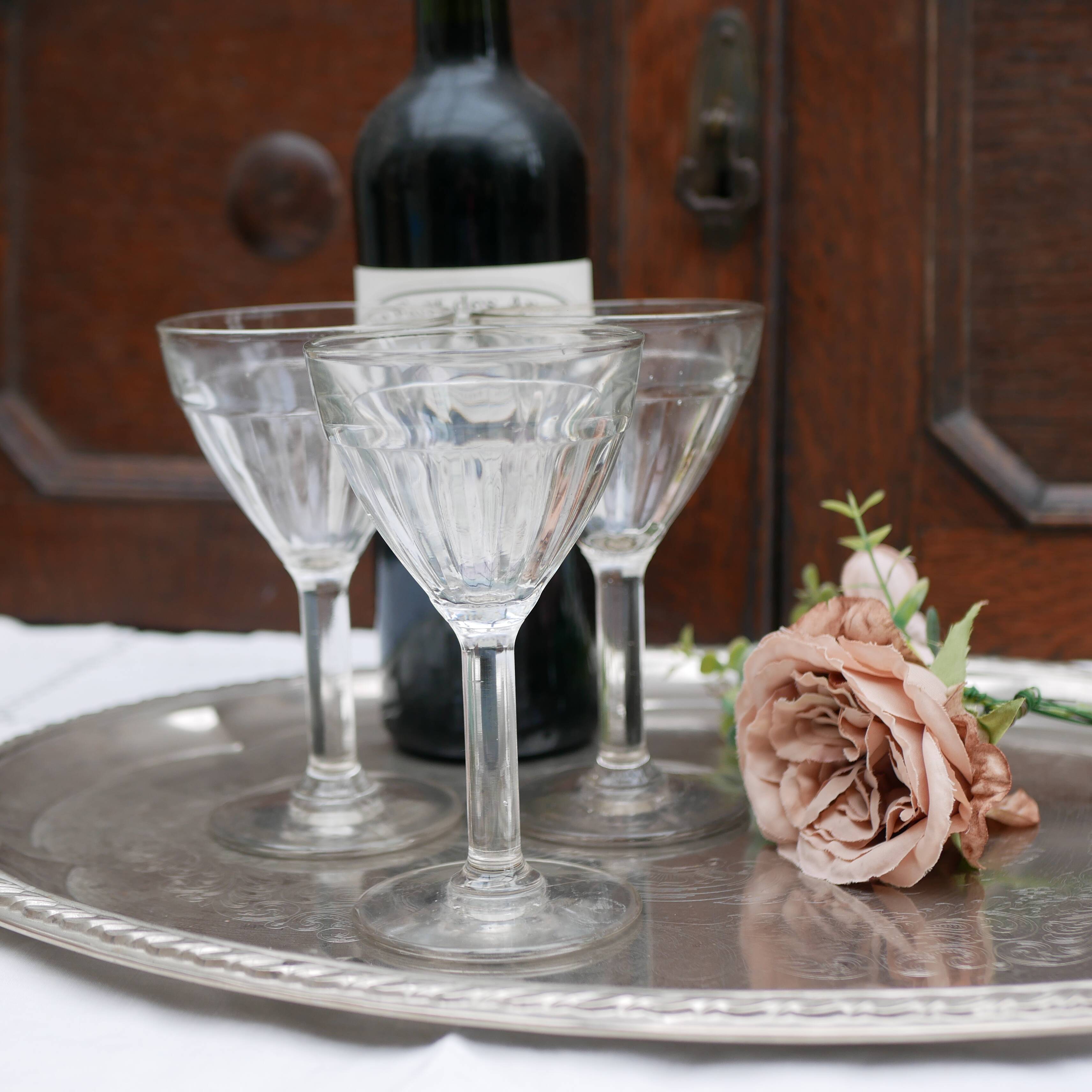 Three Art Deco wine glasses, Café Bistro Illusion