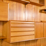Modular wall system with panels Cado Poul Cadovius teak years 1959