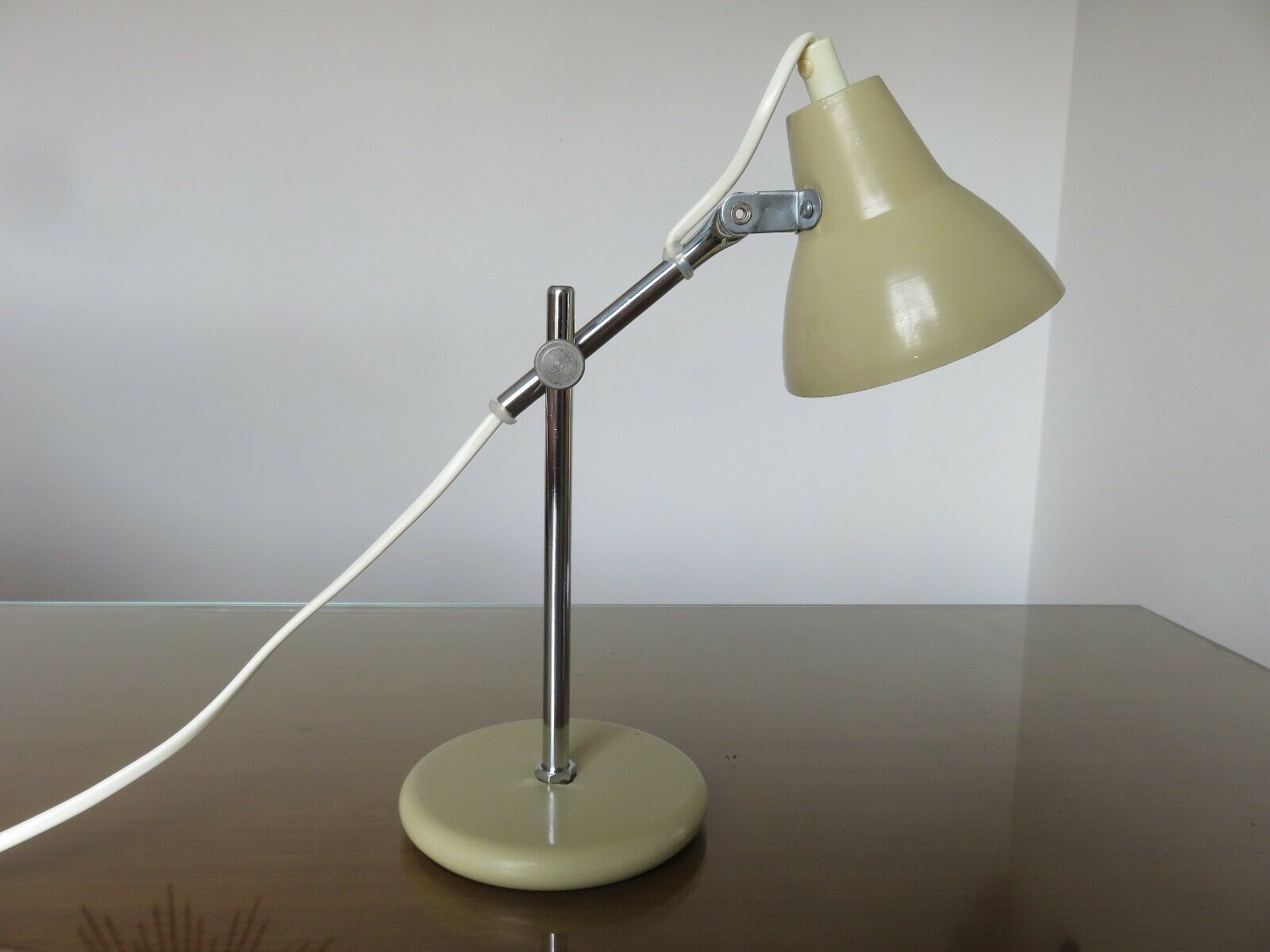 Articulated beige lamp 50s 60s