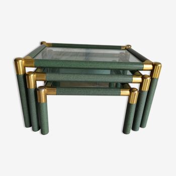 Série de 3 tables basses gigognes années 70 métal et laiton