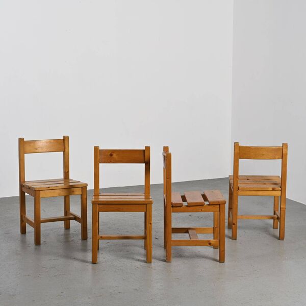 Suite de quatre chaises Maison Regain, circa 1970