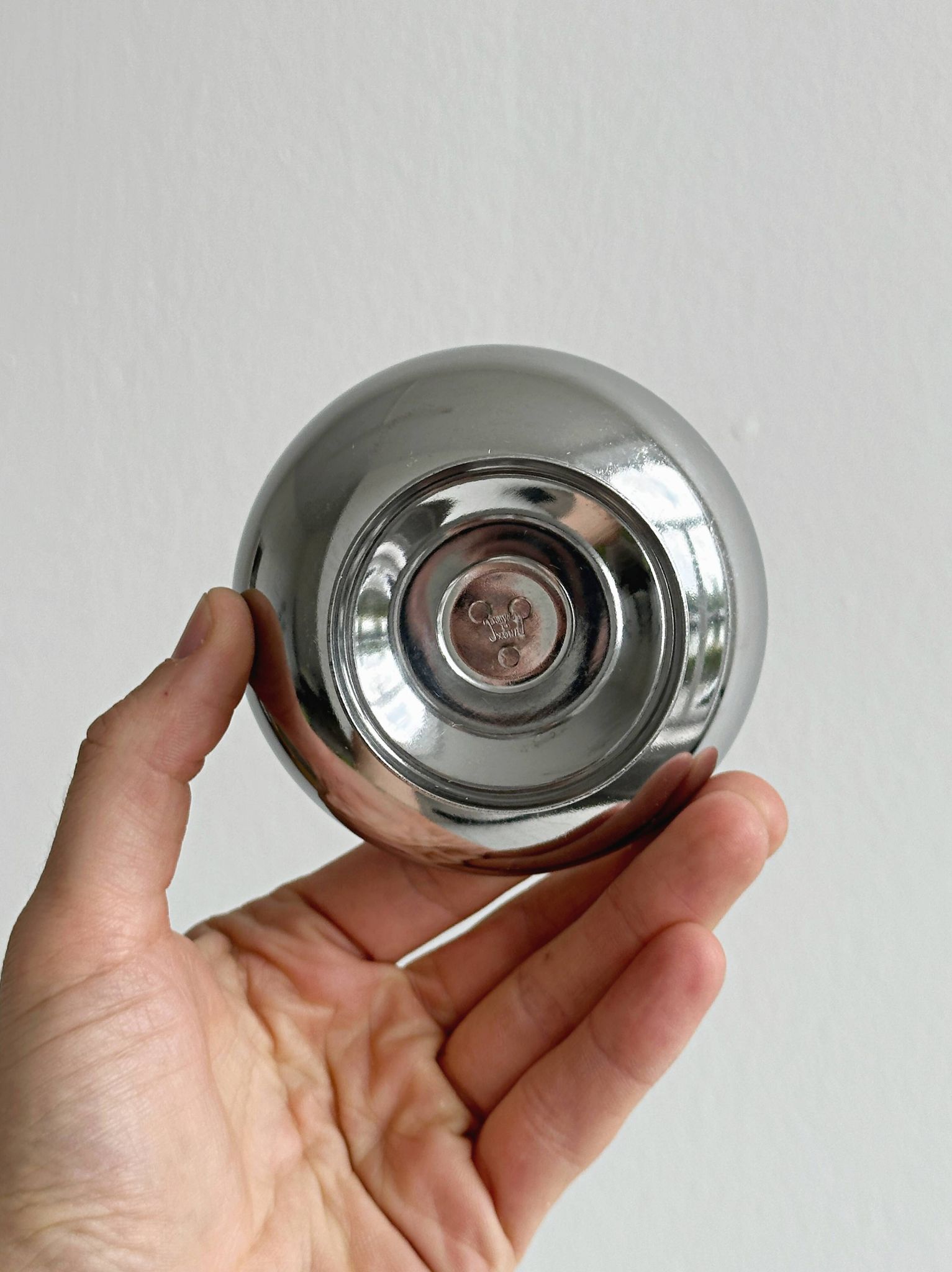 Set of 6 vintage stainless steel bowls.