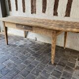 Farm table