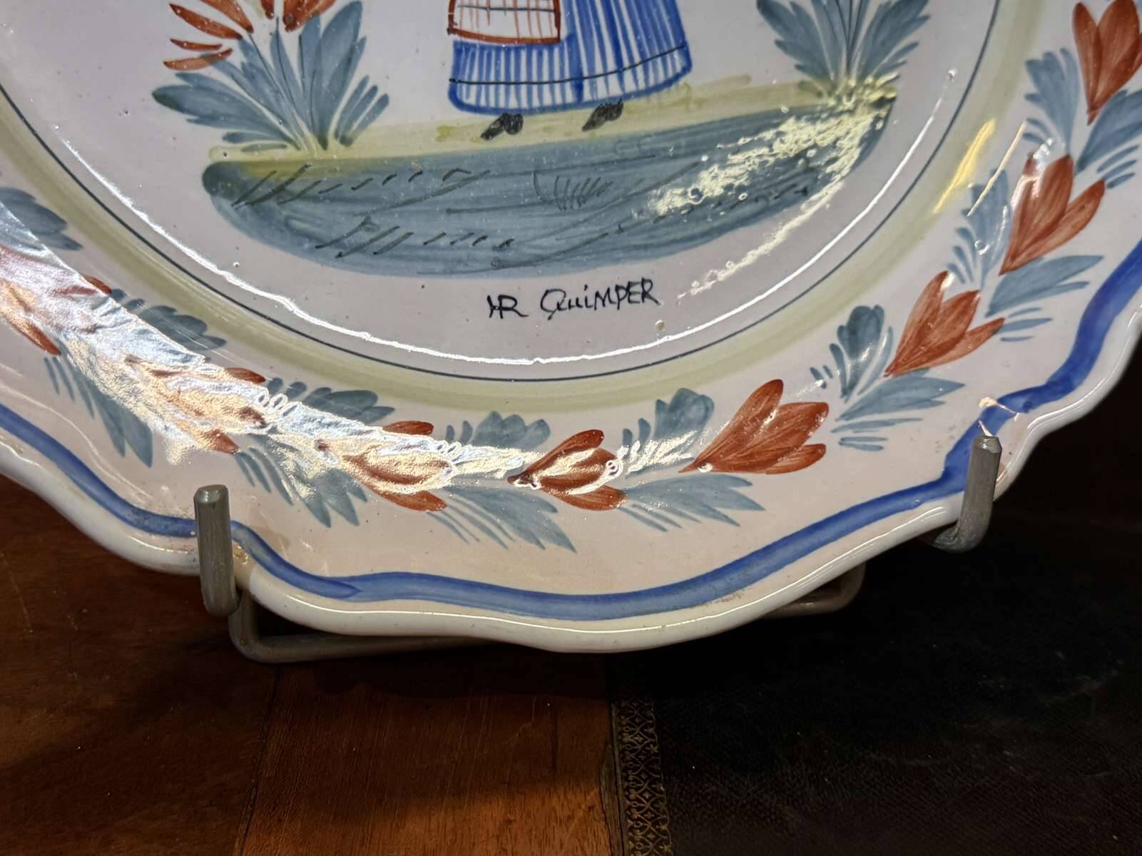 Plat en faience de quimper début XXème