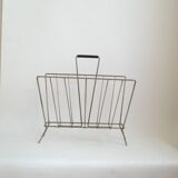 Metal magazine rack