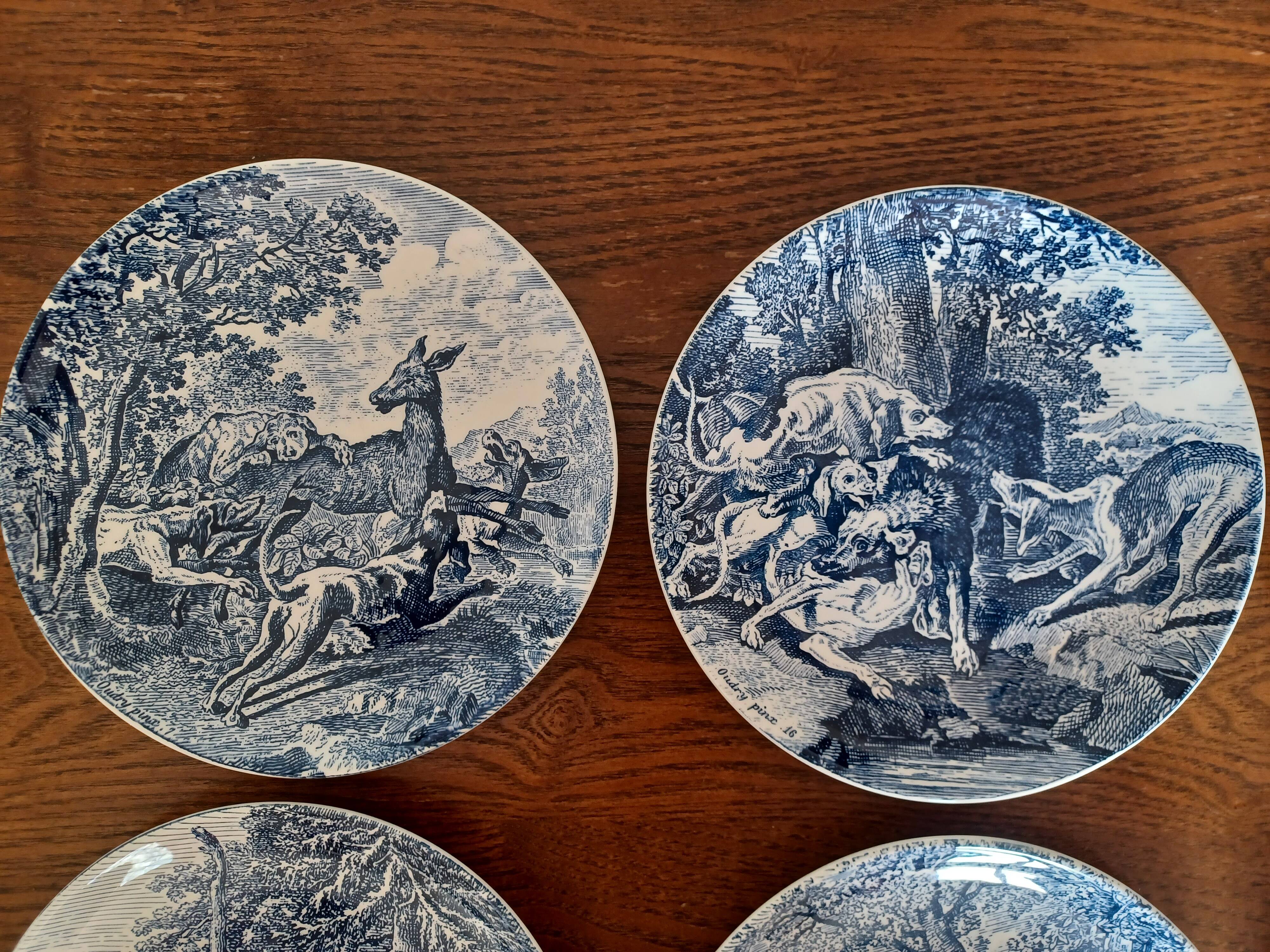 Gien porcelain plates, hunting scenes