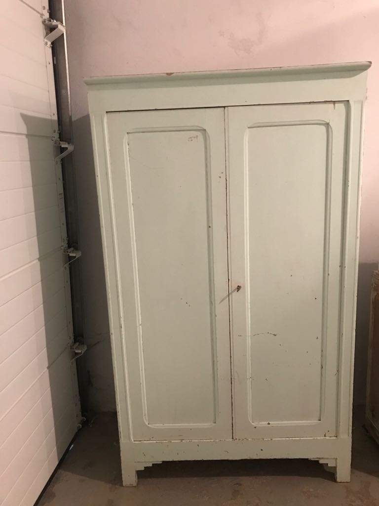 Paris cabinet green mint