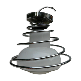 Plafonnier art déco en métal chromé et opaline