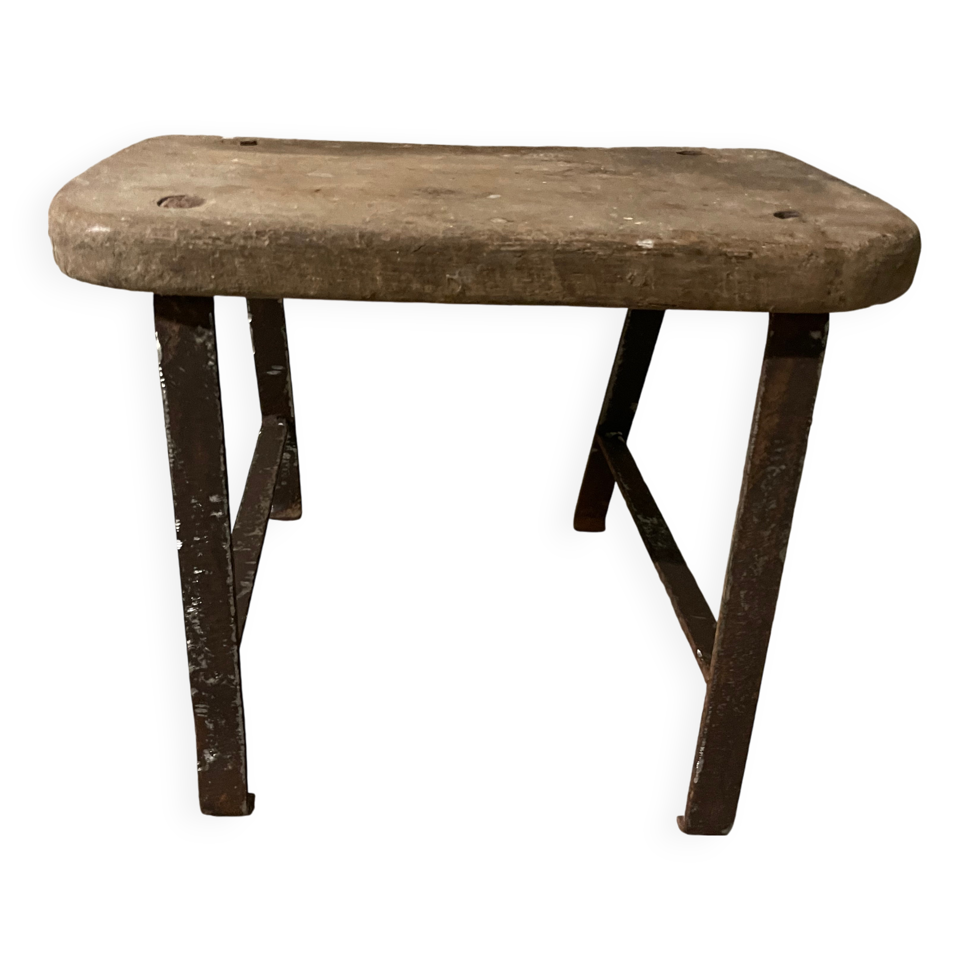 Low industrial stool