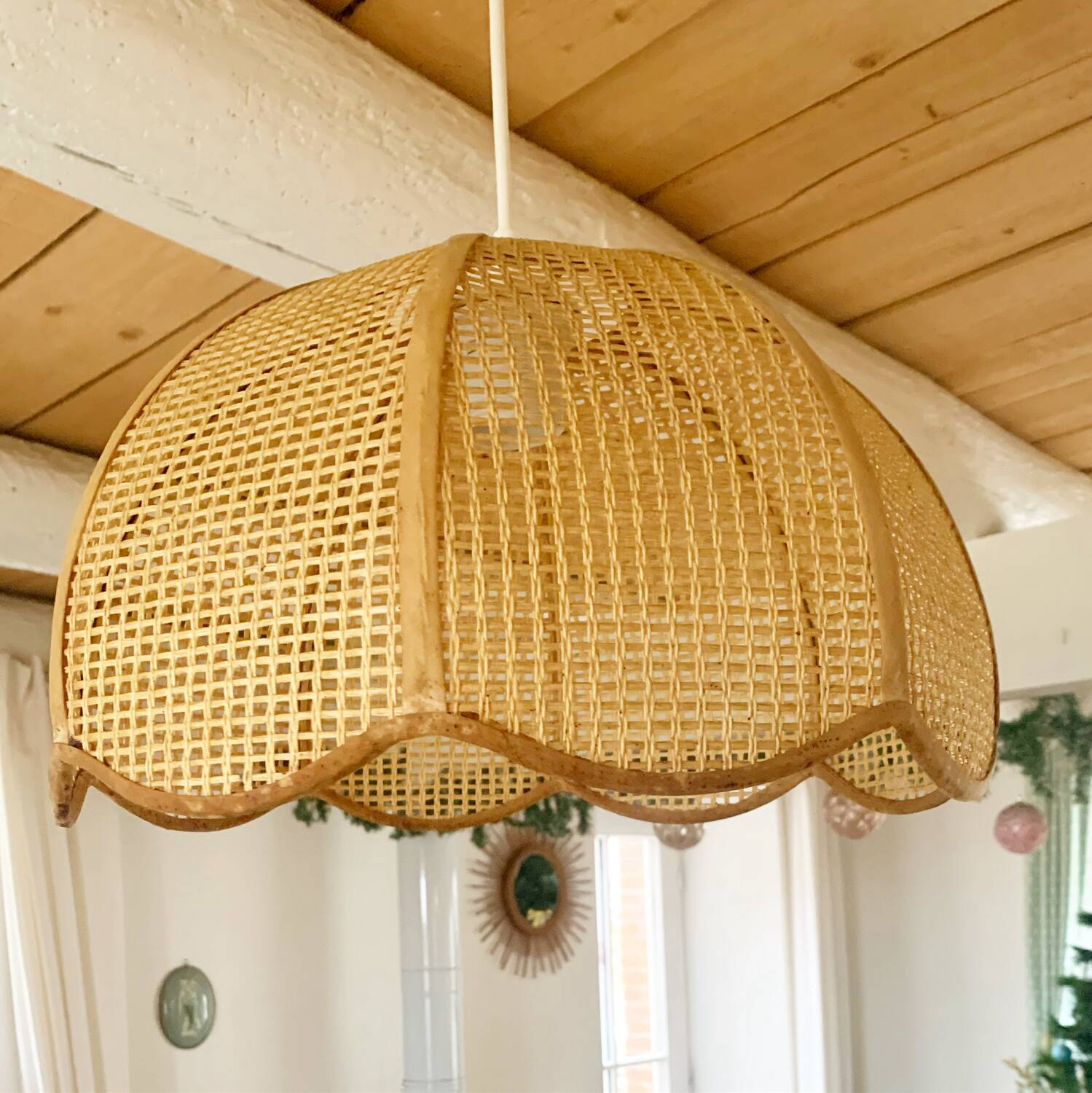 Suspension vintage en  rotin
