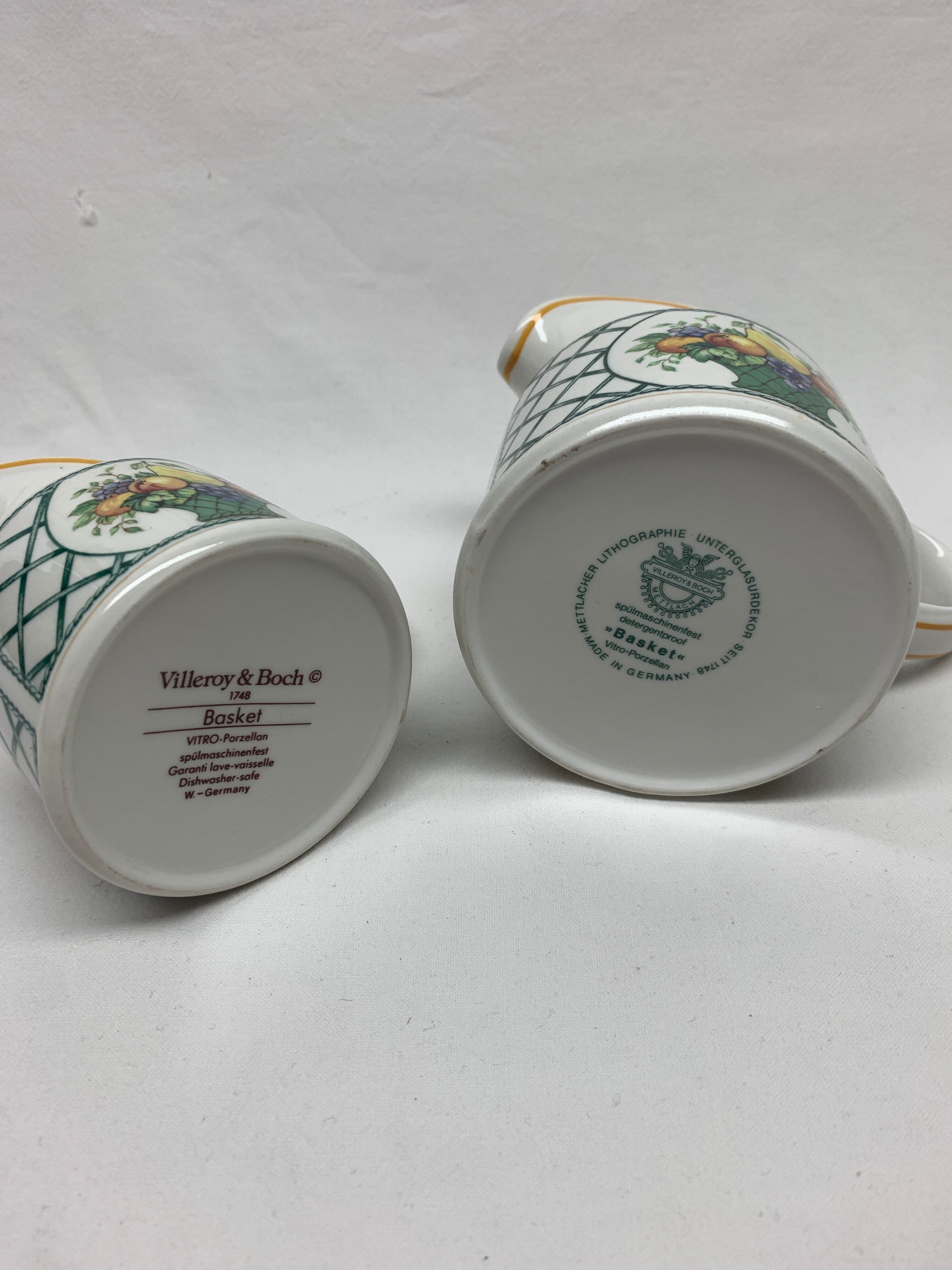 Lot 2 milk jars villeroy & boch basket