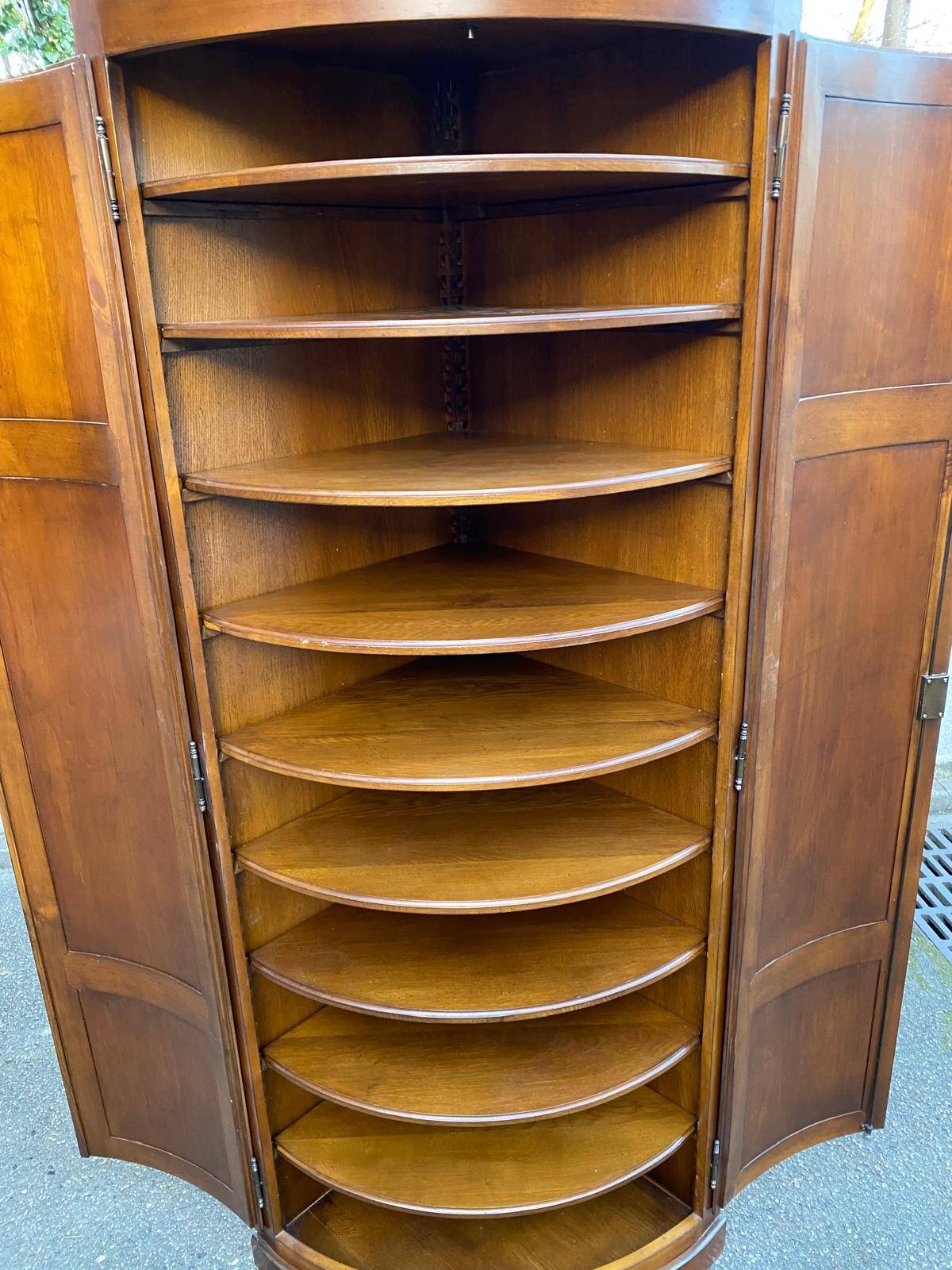 19th-century quarter-round oak solid wood corner library