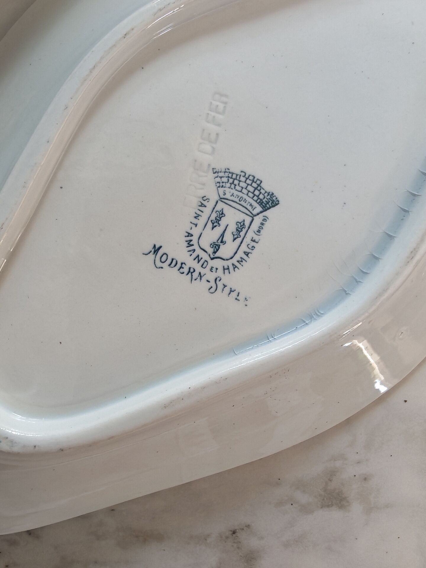 Lot of plates and dishes Saint Amand