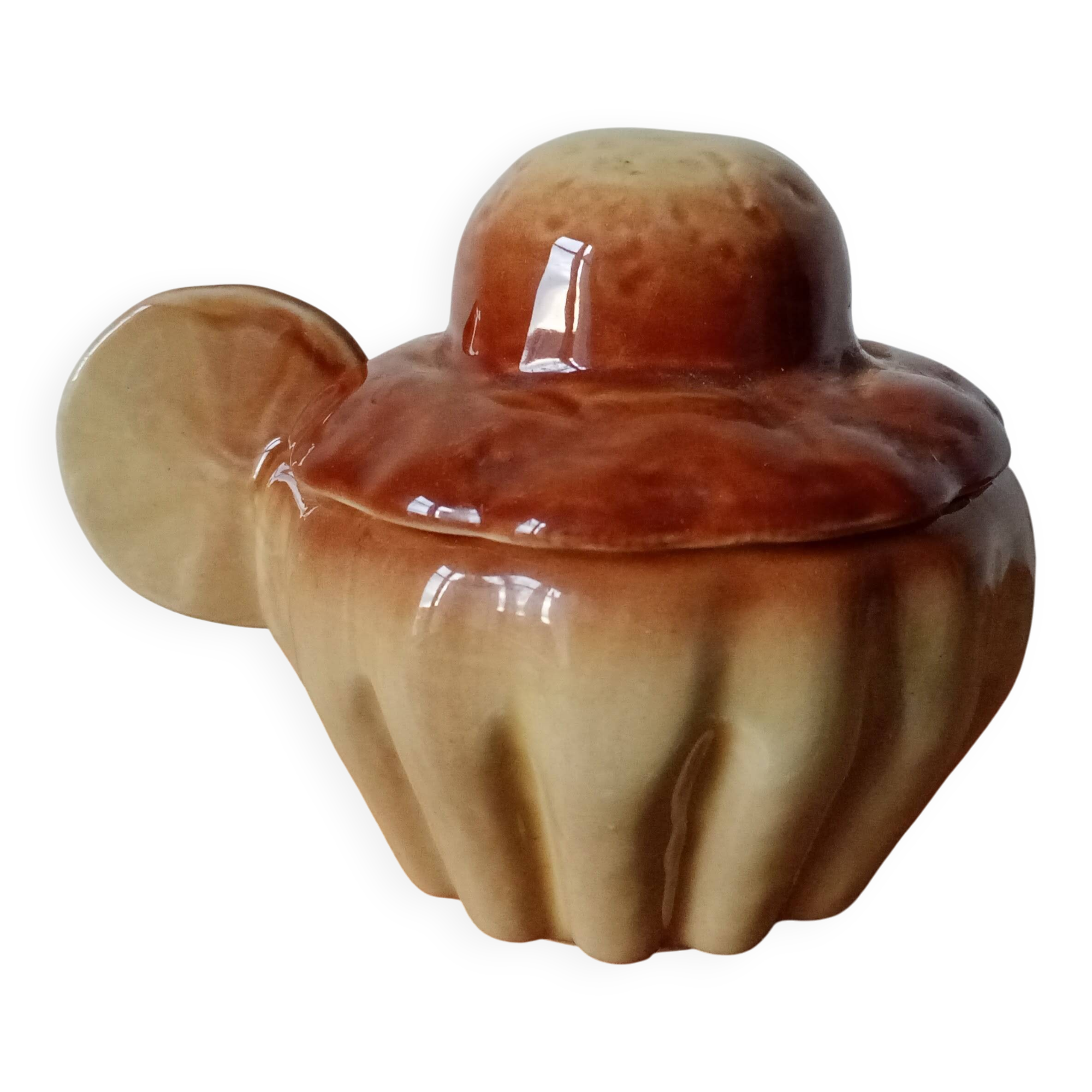 Brioche-shaped slipware pot/sugar bowl