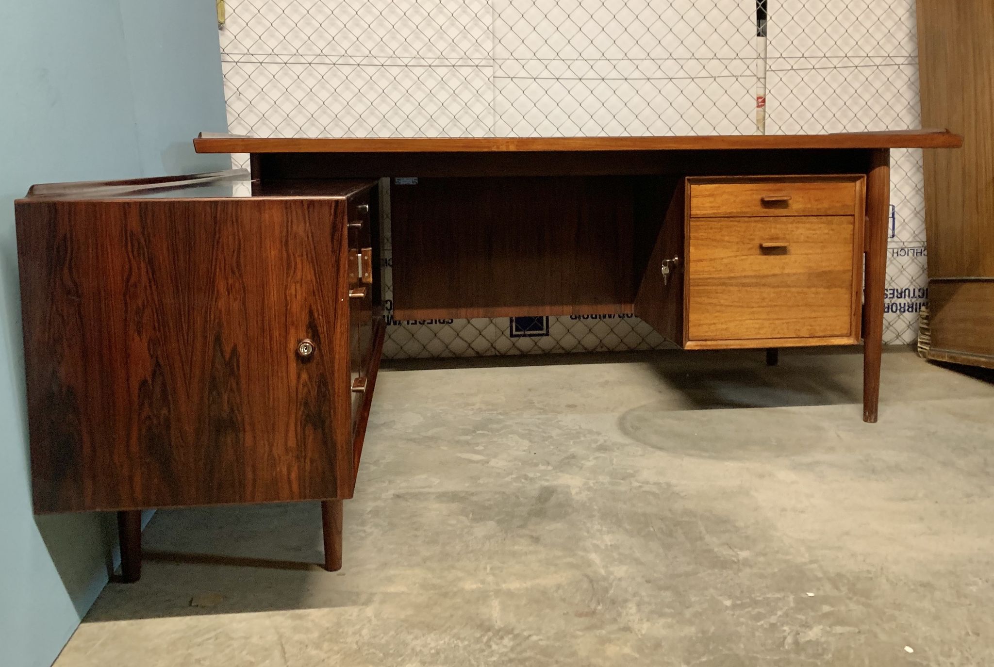Executive desk in rosewood by Arne Vodder for Sibast Møbler