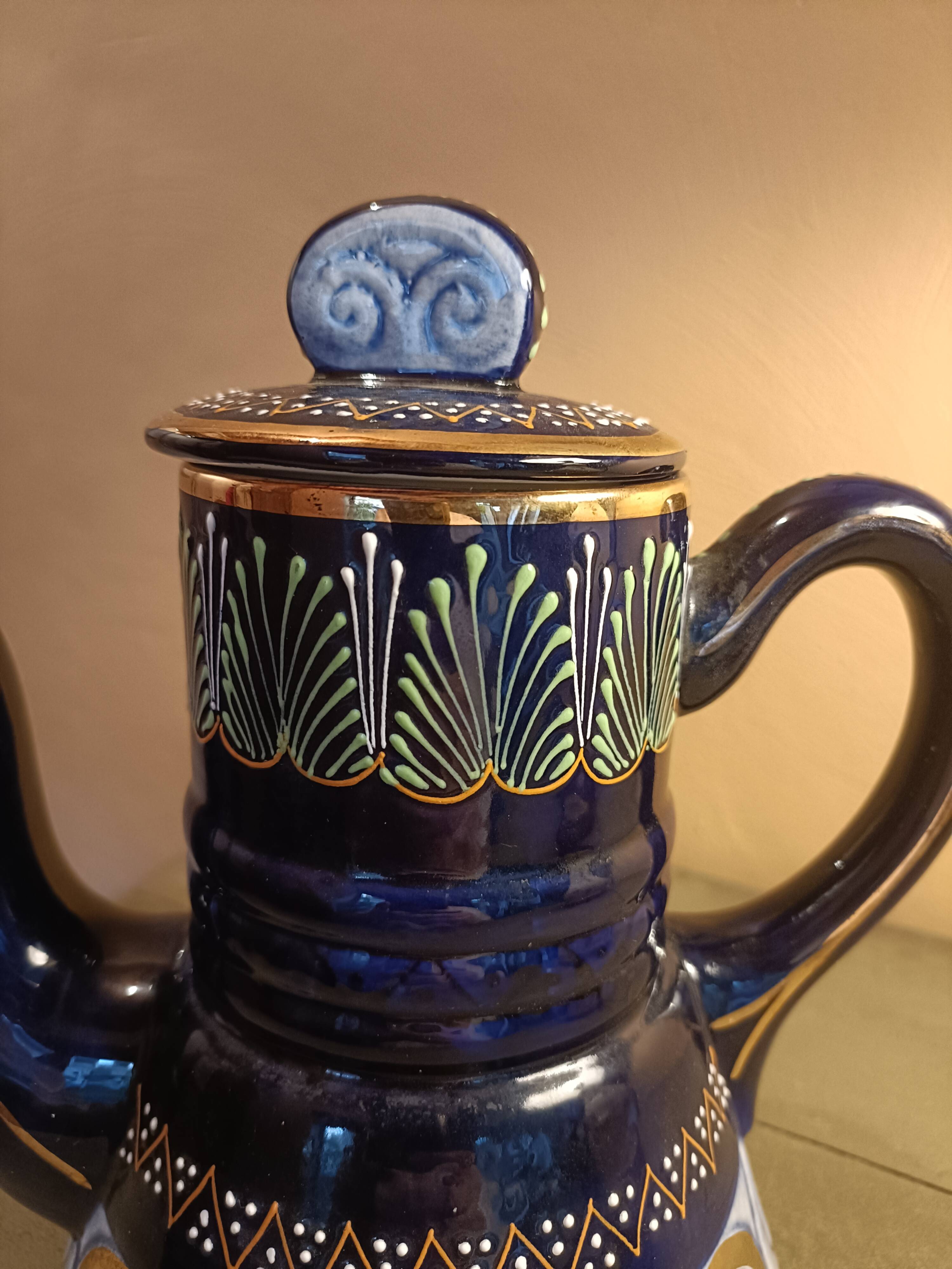 HB Quimper coffee pot with pearl decoration