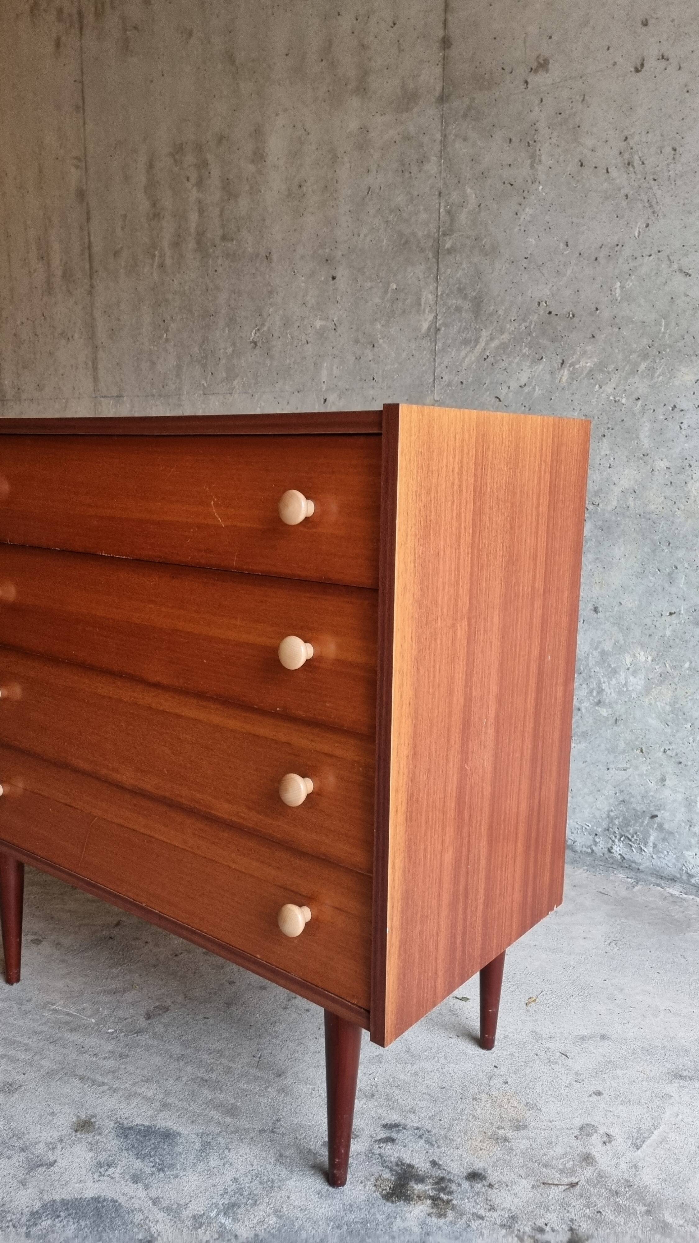 Vintage chest of drawers
