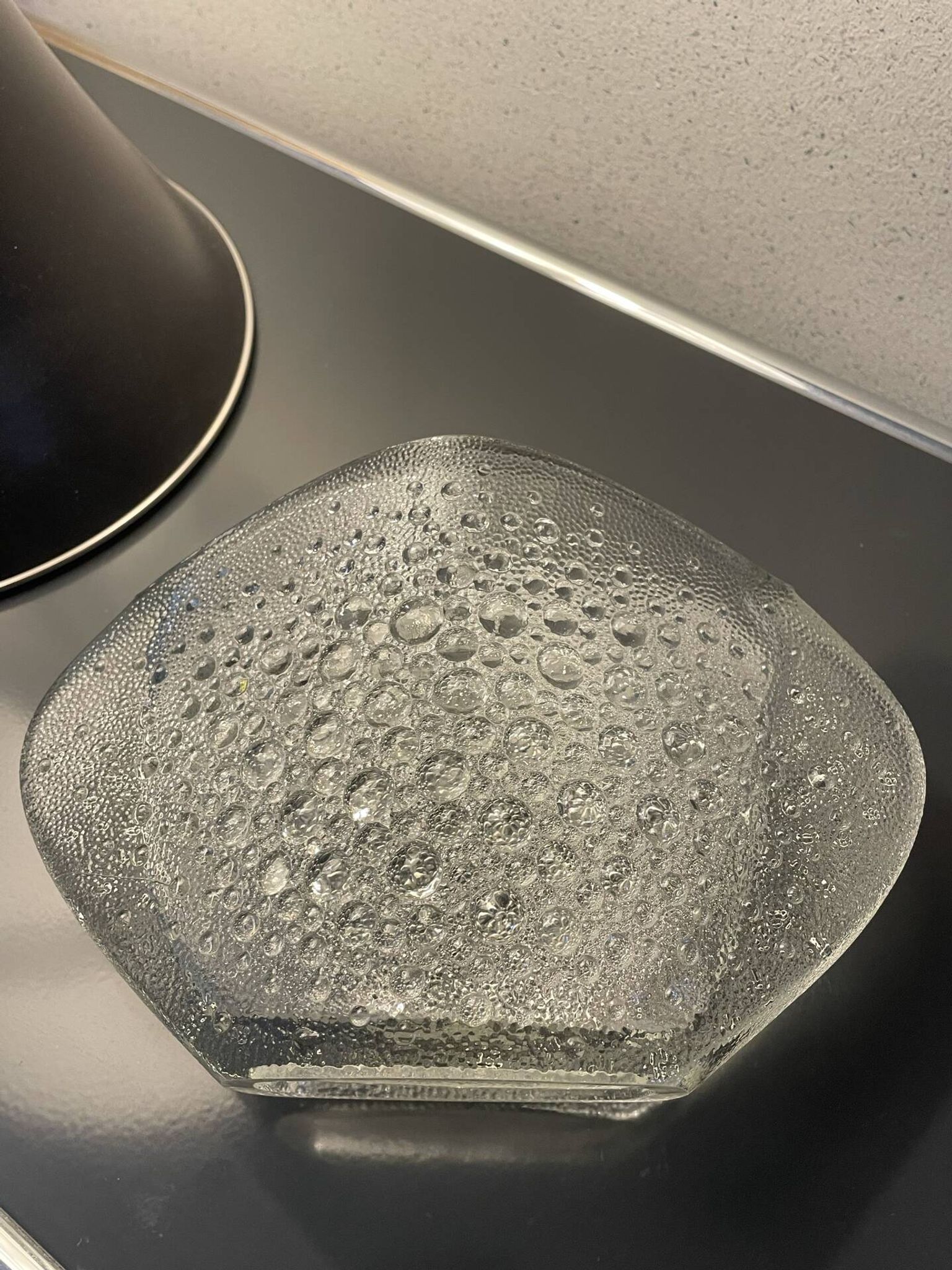 Asteroid vase jan sylwester drost